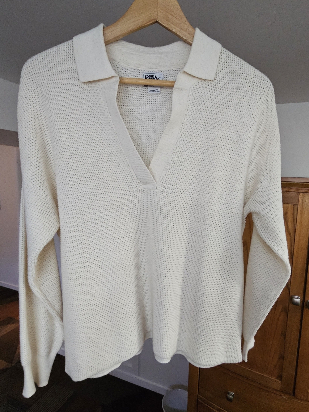 Eddie Bauer Cream V-Neck Polo Knit Sweater